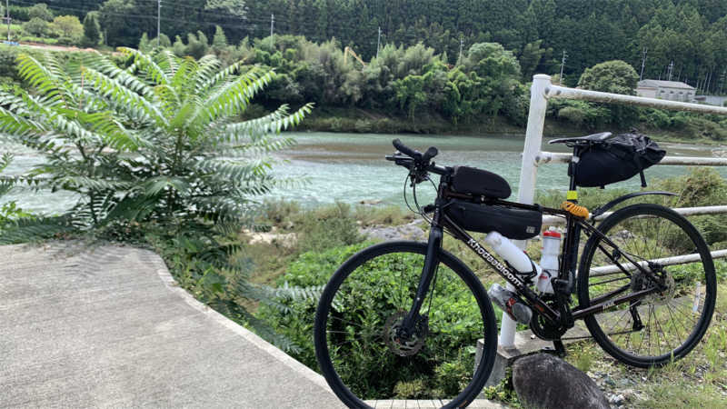 20230902吉野川とクロスバイク