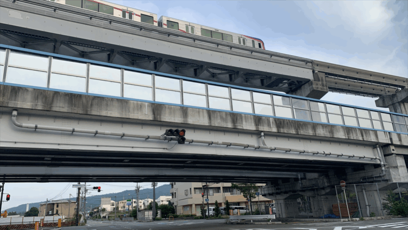 20250621かもめベーカリーへ_モノレール